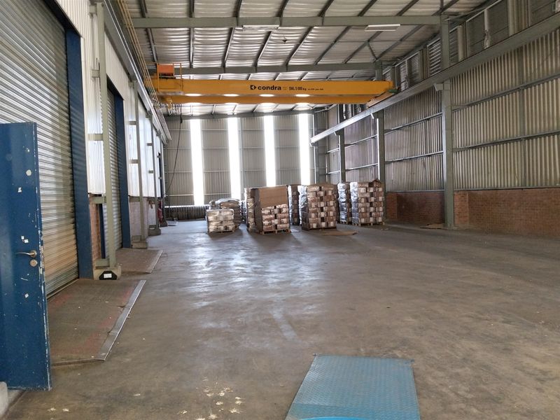 1796sqm-warehouse-to-let-strijdompark-randburg-gauteng-south-africa - Photo 4