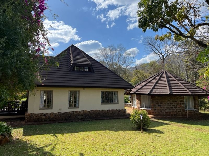 Serene 23-Hectare Farmstead Retreat in scenic Schoemanskloof, Nelspruit. - Photo 2