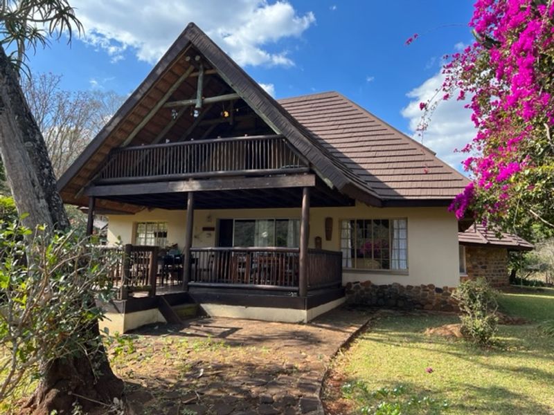 Serene 23-Hectare Farmstead Retreat in scenic Schoemanskloof, Nelspruit. - Photo 4