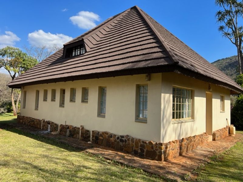 Serene 23-Hectare Farmstead Retreat in scenic Schoemanskloof, Nelspruit. - Photo 9