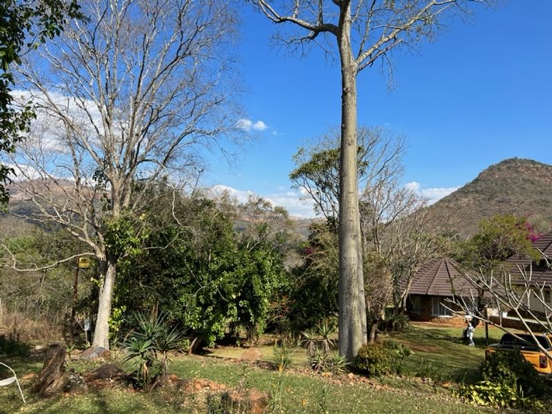 Serene 23-Hectare Farmstead Retreat in scenic Schoemanskloof, Nelspruit. - Photo 10