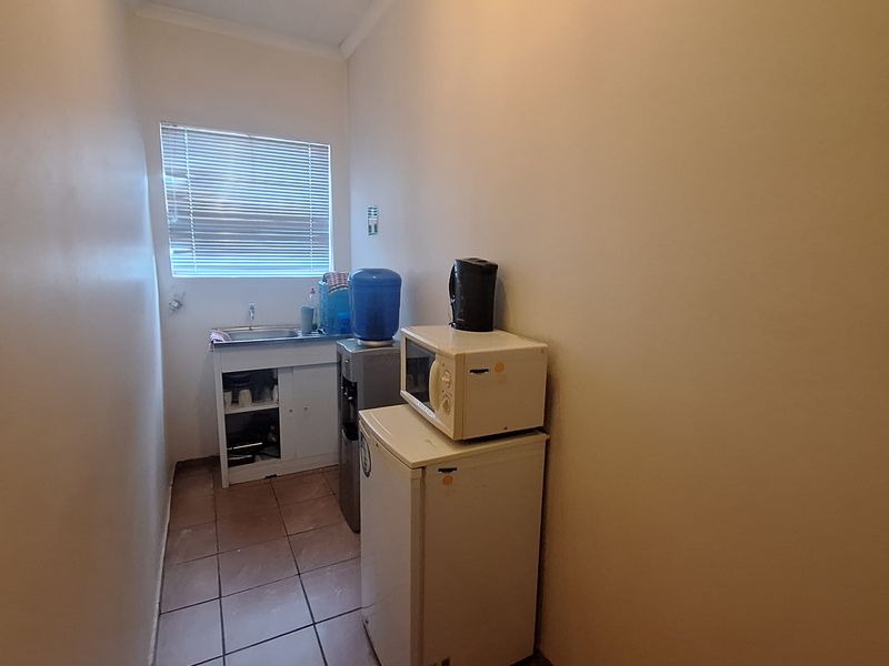 Business for sale on main street - Photo 6