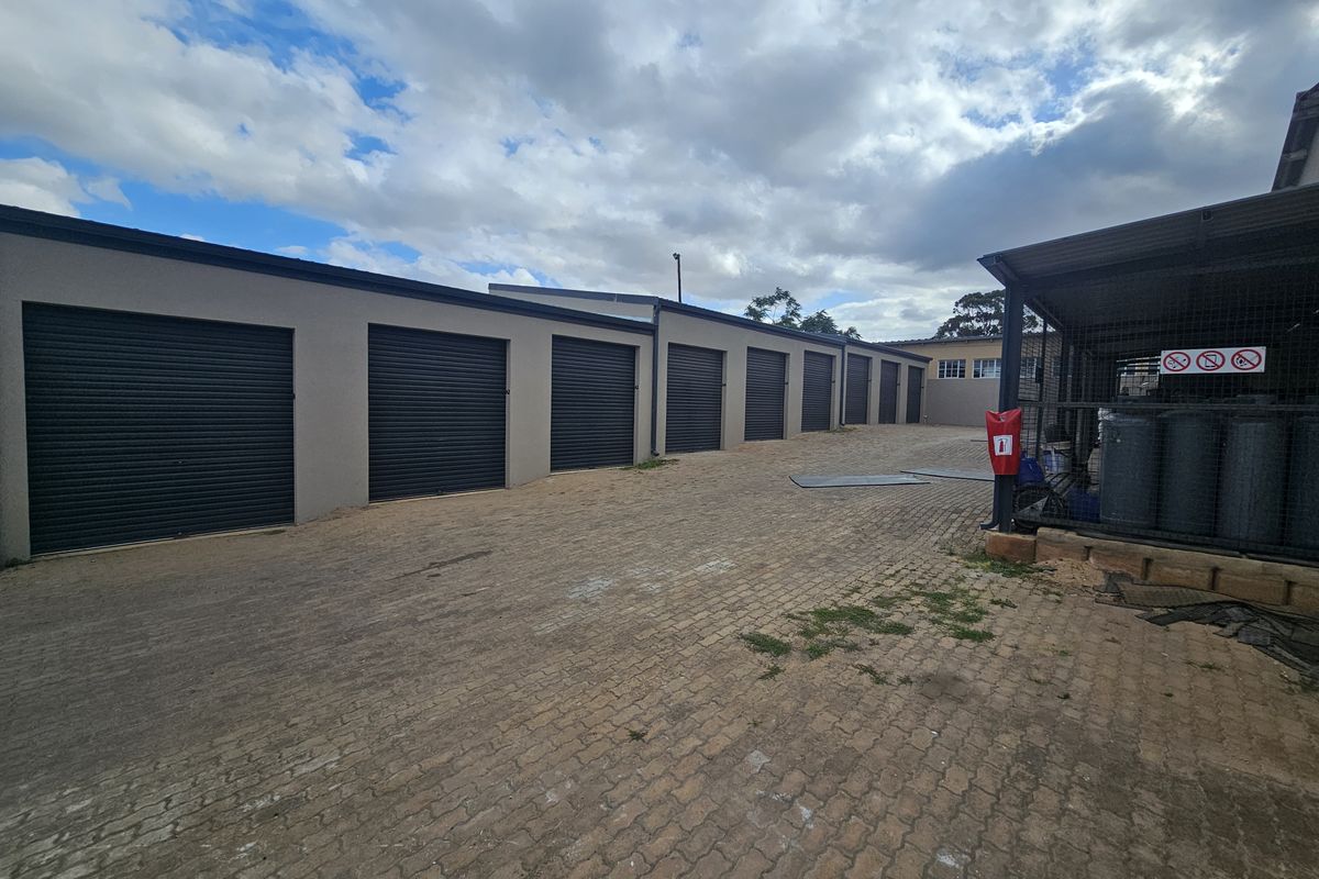 9 storage units and 5 spacious outlets for sale in Riversdale - Photo 4