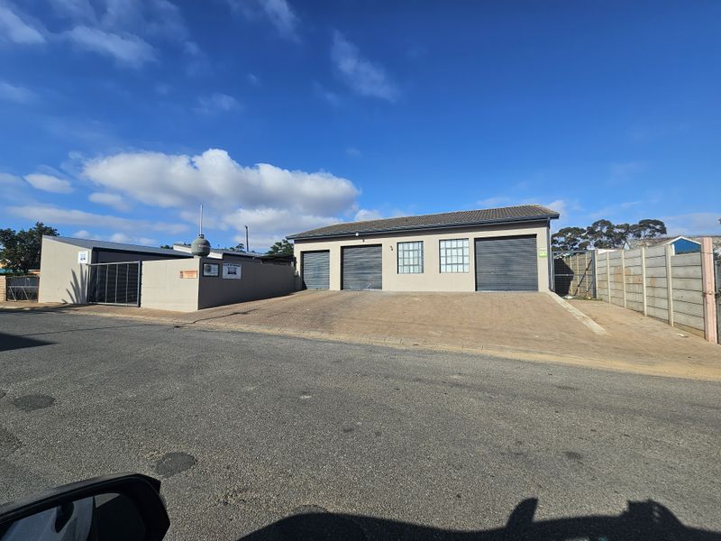 9 storage units and 5 spacious outlets for sale in Riversdale - Photo 10