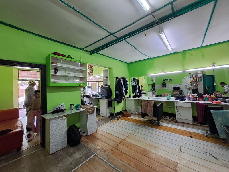 Prime Central Investment Property with Established Rental Income - Photo 8