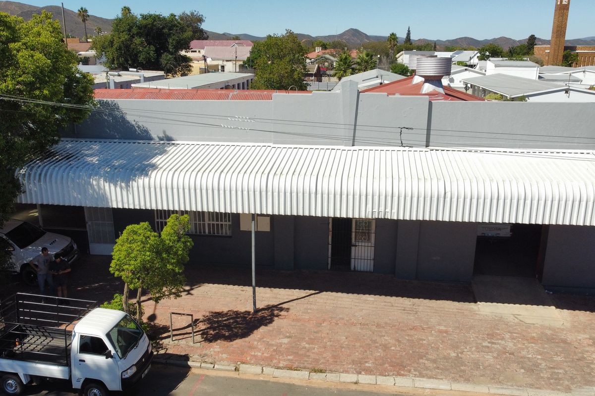 TENDER - Commercial building for sale in Ladismith - Photo 3
