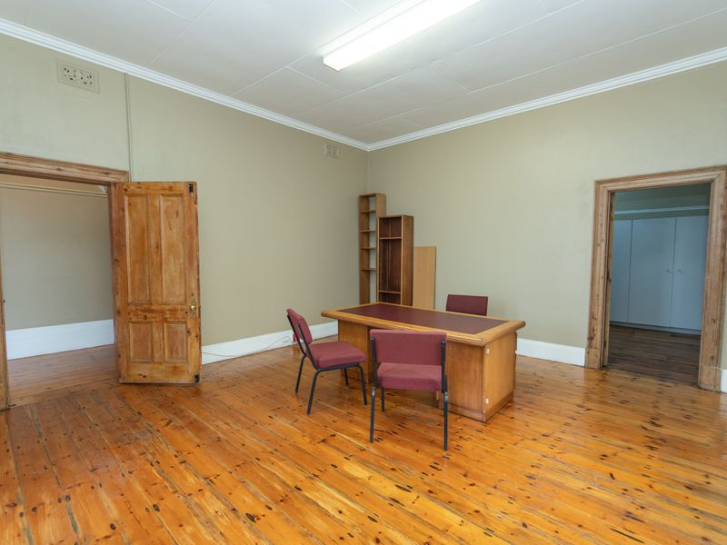 Prime Cape Road Property with Exceptional Exposure and Potential - Photo 8