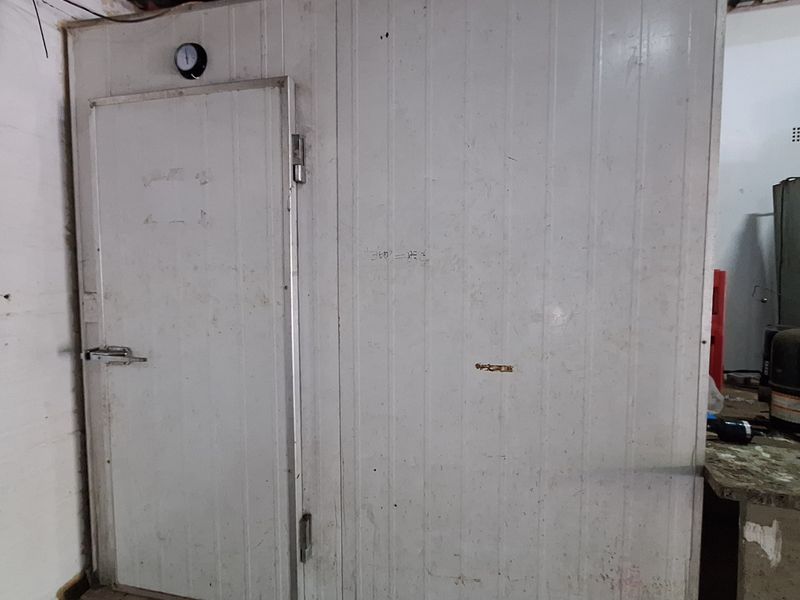 Business property for sale - Photo 7