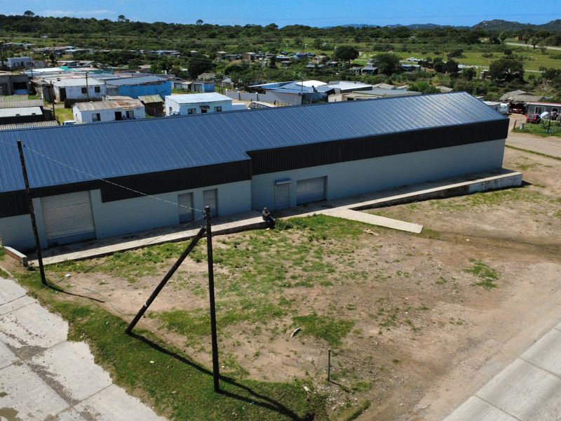 Prime Retail Development Opportunity – High Foot Traffic Node - Photo 5