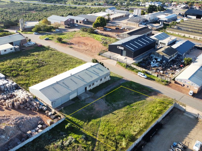 Industrial Vacant Stand - Photo 2