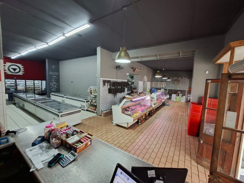 Commercial property and Business for sale in Ladismih - Photo 4