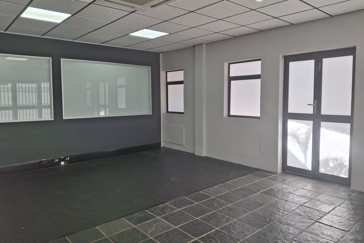 Faerie Glen Office Space with 24-Hour Security and Backup Power - Directl from the Landlord! - Photo 3