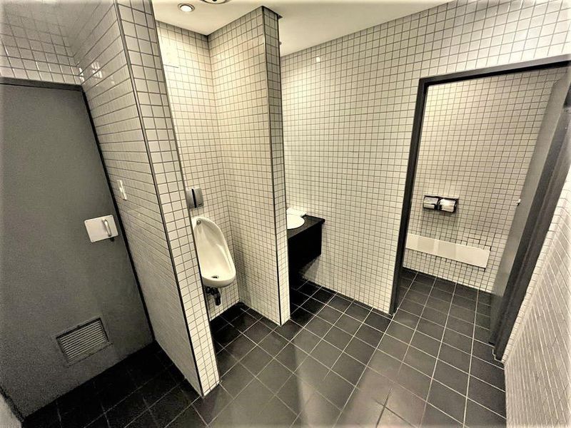 262m2 office space to let in Melrose Arch - Photo 6