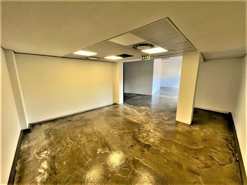 262m2 office space to let in Melrose Arch - Photo 5