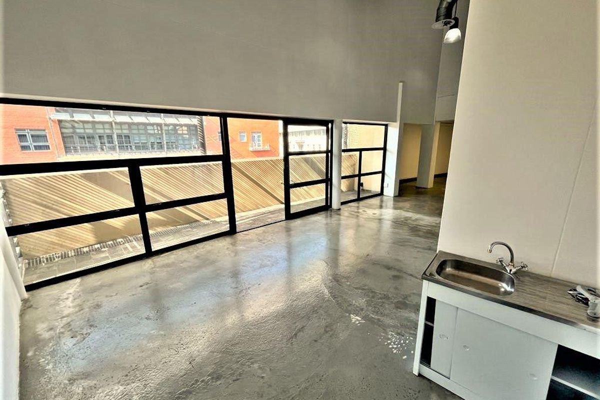 262m2 office space to let in Melrose Arch - Photo 3