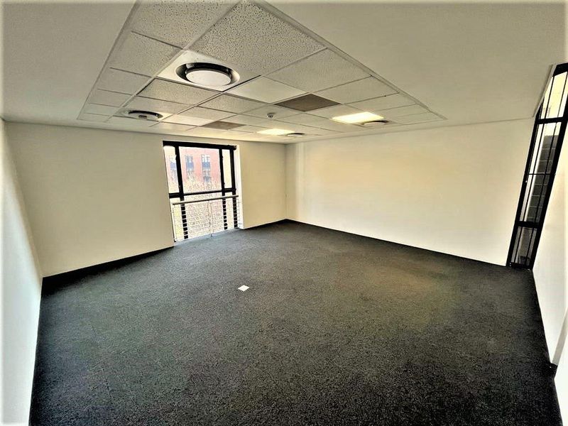 262m2 office space to let in Melrose Arch - Photo 10