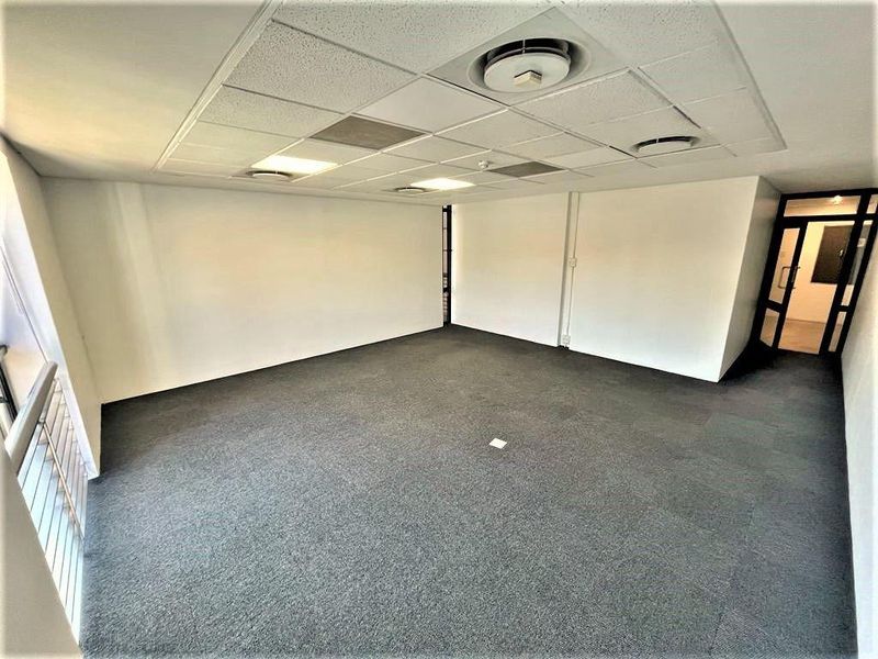 262m2 office space to let in Melrose Arch - Photo 9