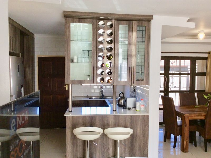 Family starter home in a great location; buy now!! - Photo 10