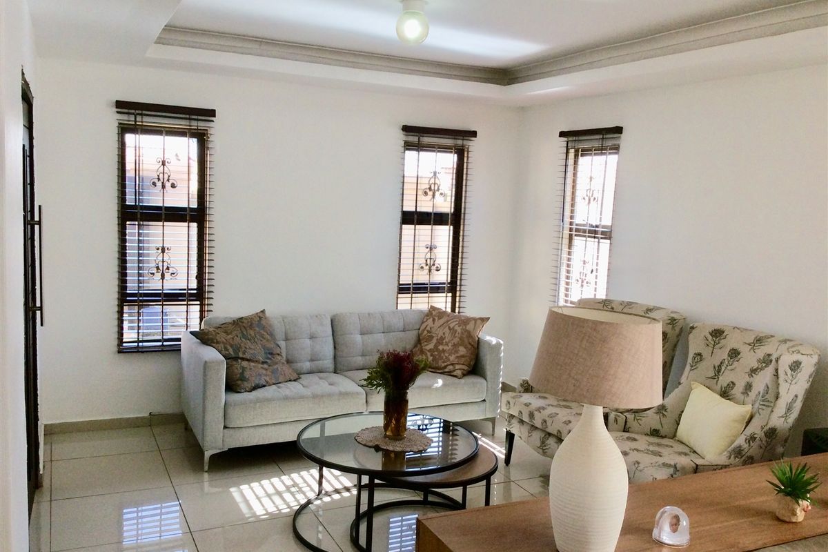 Family starter home in a great location; buy now!! - Photo 5