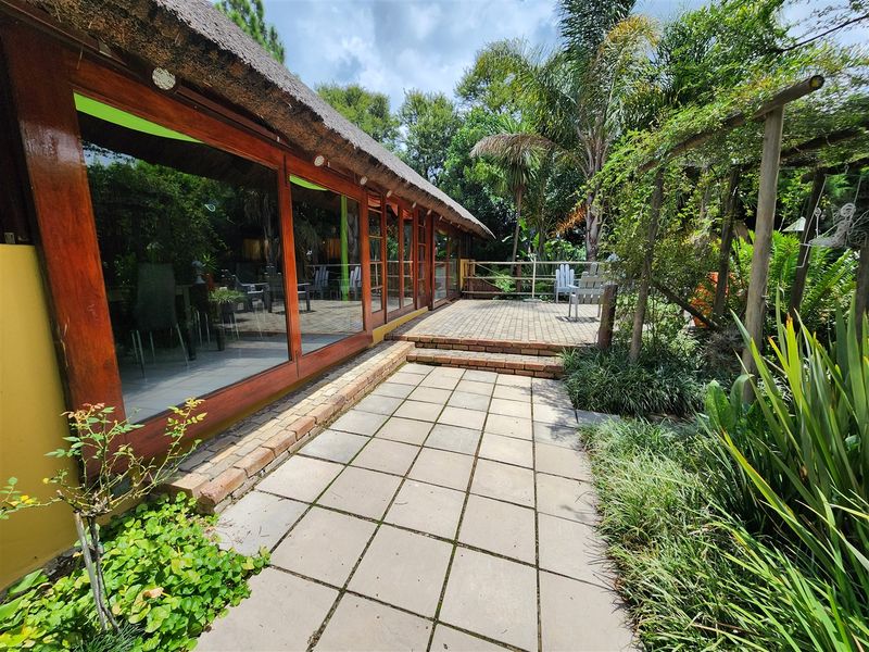 Superb Multipurpose Property: Day Spa, House + Rental Units! - Photo 8