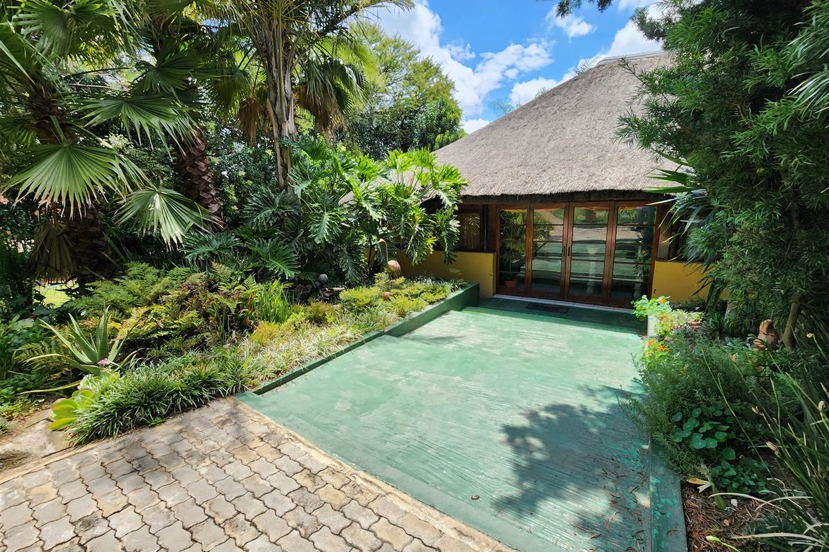 Superb Multipurpose Property: Day Spa, House + Rental Units! - Photo 3