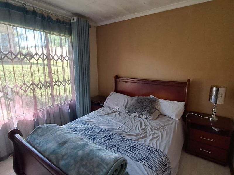 Cosy Townhouse in secure Estate! - Photo 7