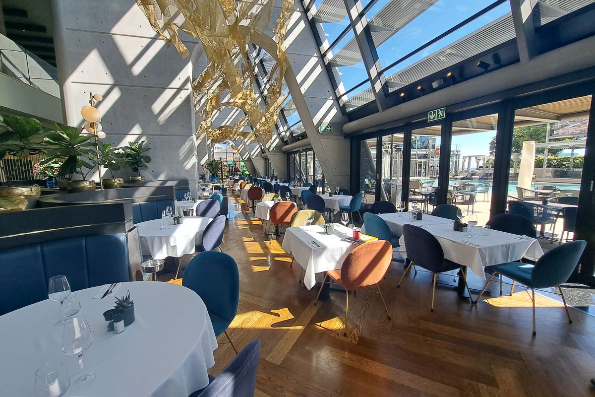 Luxury in the tallest building in South Africa! - Photo 5