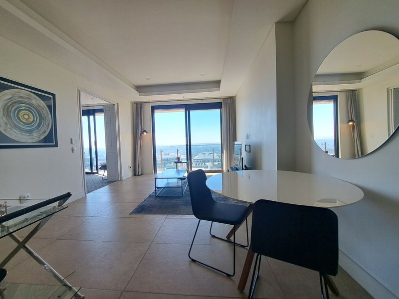 Luxury in the tallest building in South Africa! - Photo 10