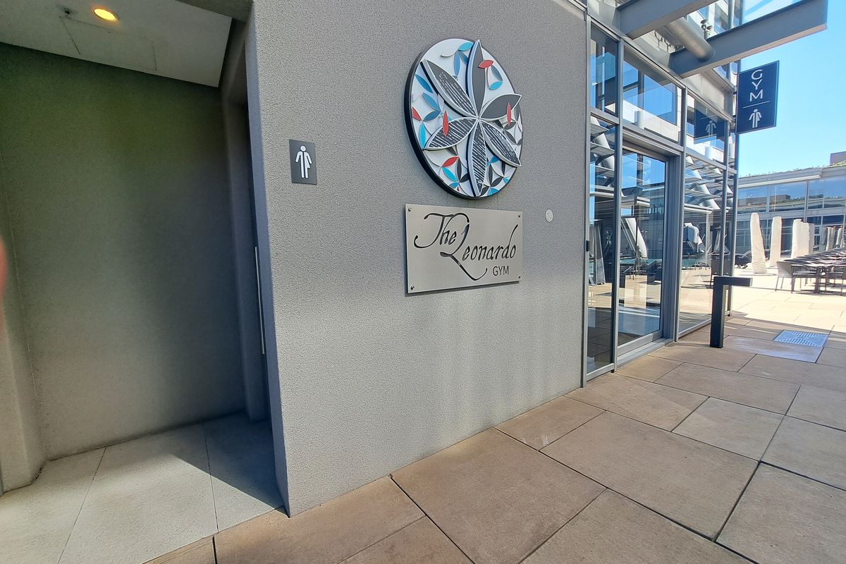 Luxury in the tallest building in South Africa! - Photo 4