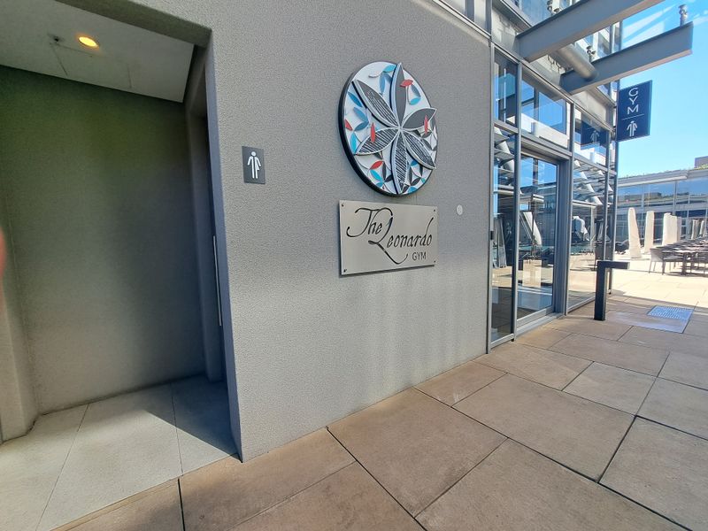 Luxury in the tallest building in South Africa! - Photo 4