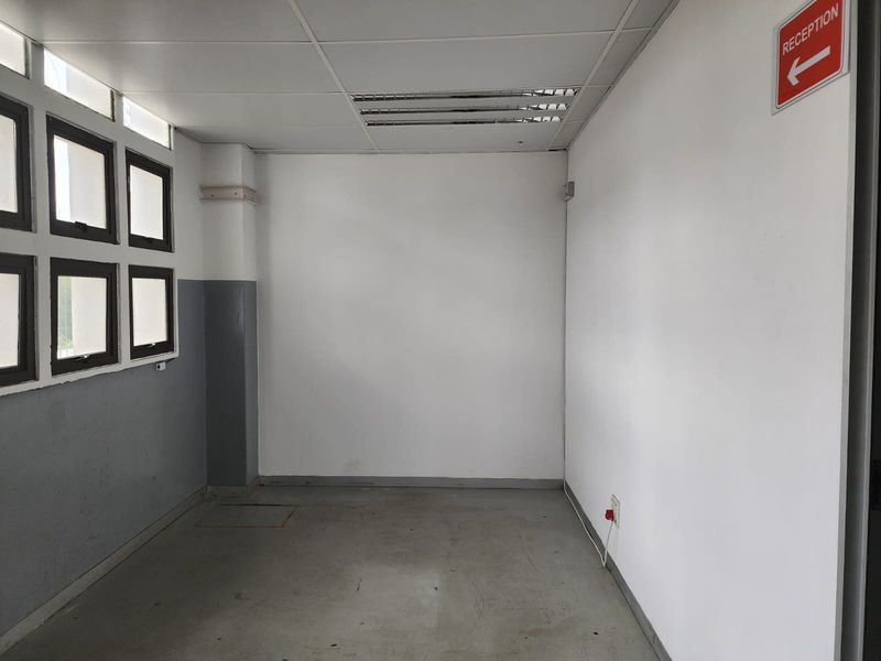 230m2 MINI FACTORY FOR  SALE IN PHOENIX INDUSTRIAL PARK - Photo 2