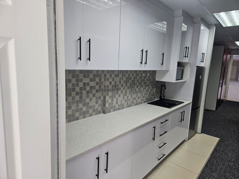 Prime Property presents Aldrovande Palace office for sale - Photo 6