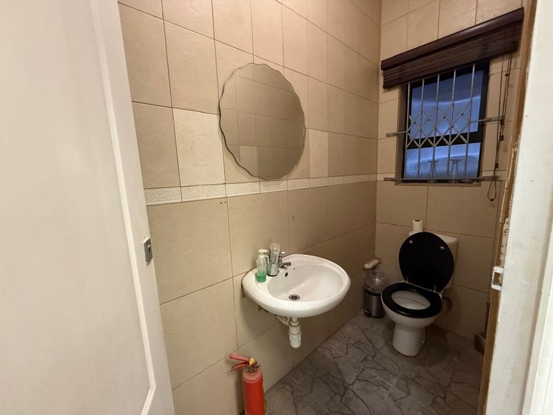 Commercial office space for rent in umhlanga - Photo 9