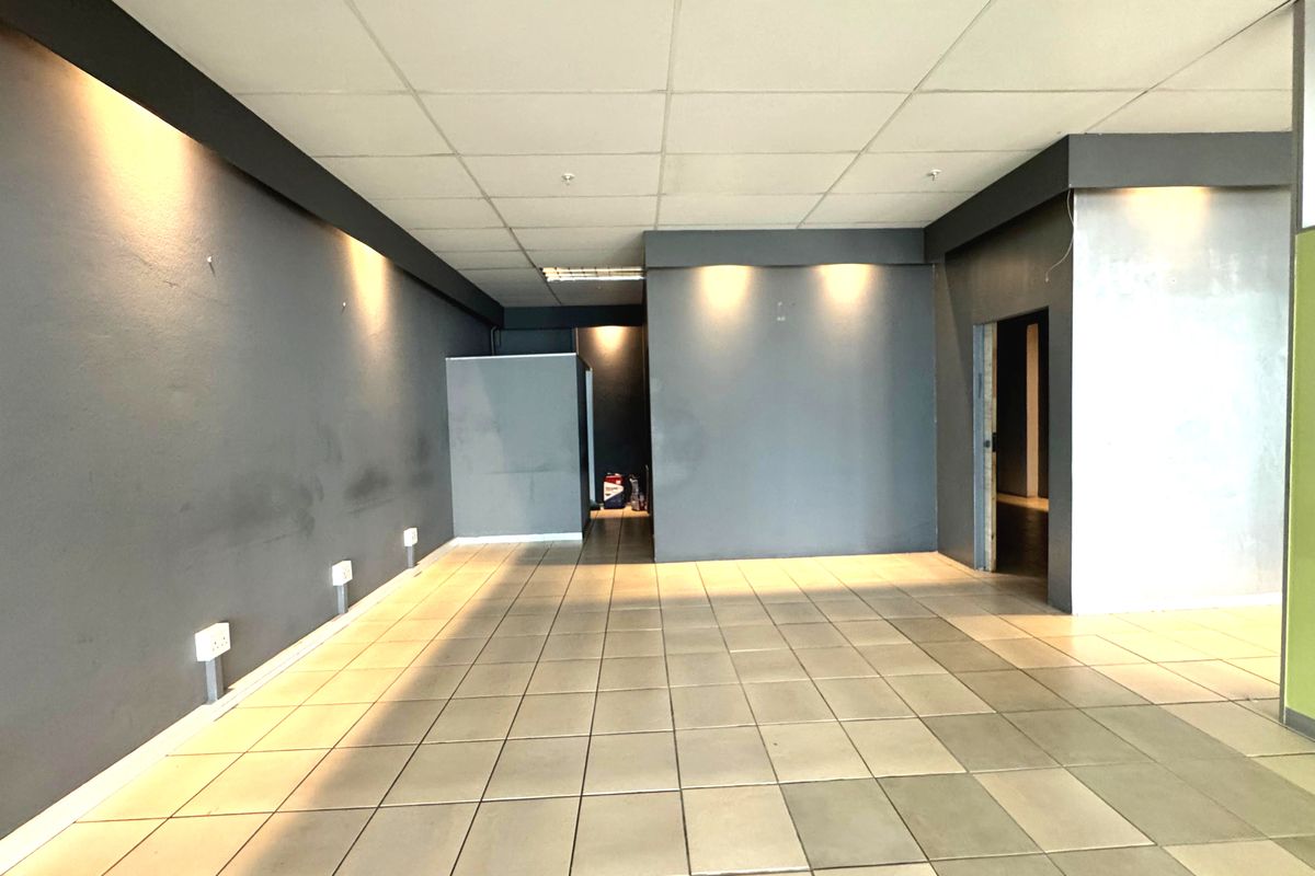 Prime Commercial Unit to Let – Protea Mall, Umhlanga - Photo 5