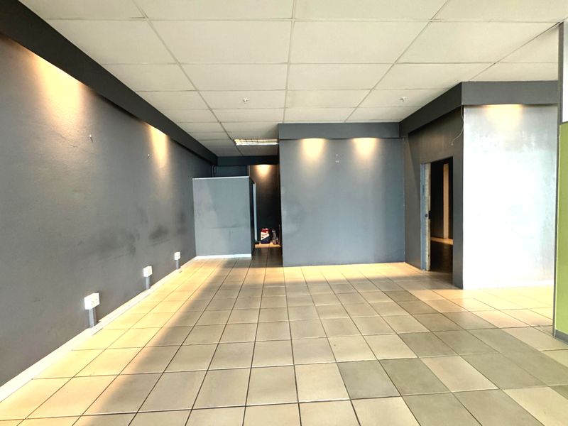 Prime Commercial Unit to Let – Protea Mall, Umhlanga - Photo 5