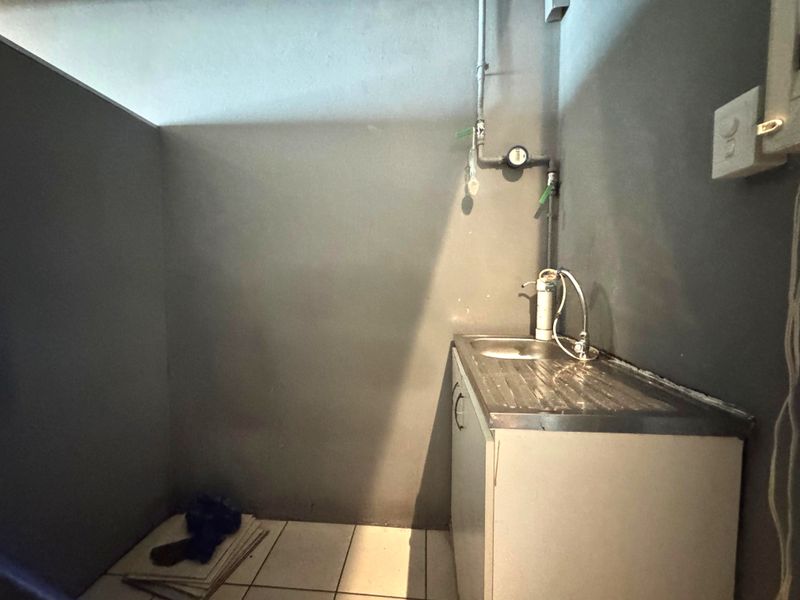 Prime Commercial Unit to Let – Protea Mall, Umhlanga - Photo 10