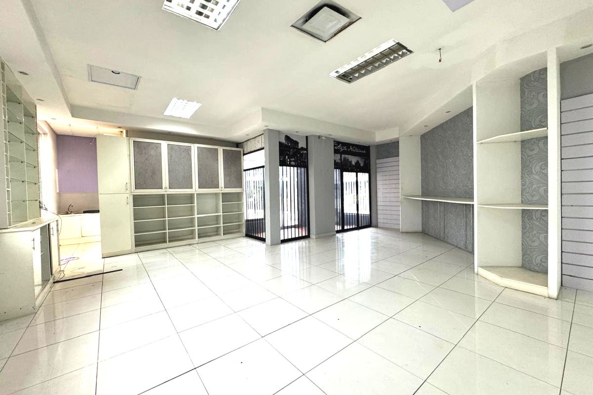 Prime Commercial Space in Umhlanga Rocks - Photo 2