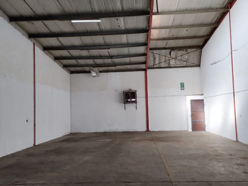 Warehouse Umgeni Business Park - Photo 4