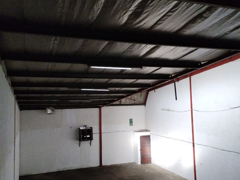 Warehouse Umgeni Business Park - Photo 3