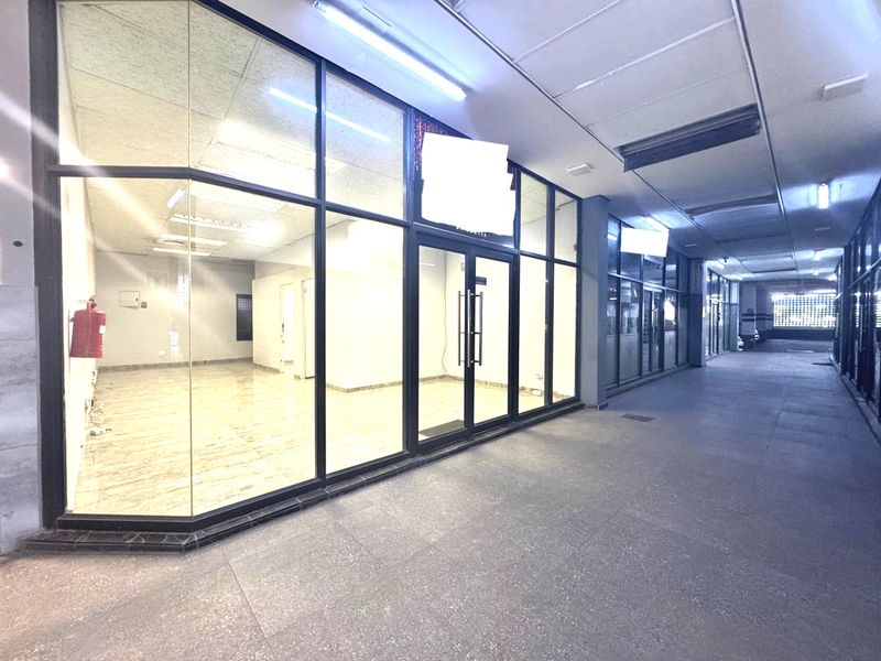 Ground Floor Retail Outlet to Rent – Prime Umhlanga Ridge - Photo 2