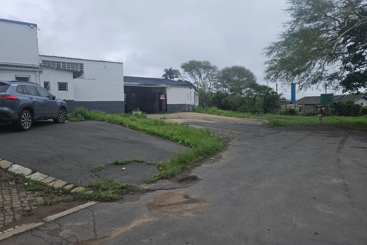 Prime Property presents Umhlali Warehouse for rent - Photo 5