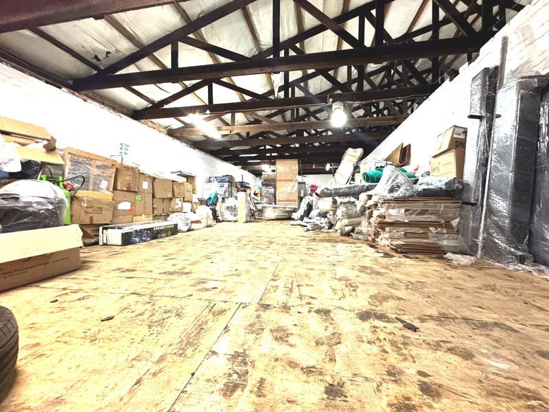 700 Sqm Warehouse to Let in the Heart of Umbilo - Photo 3