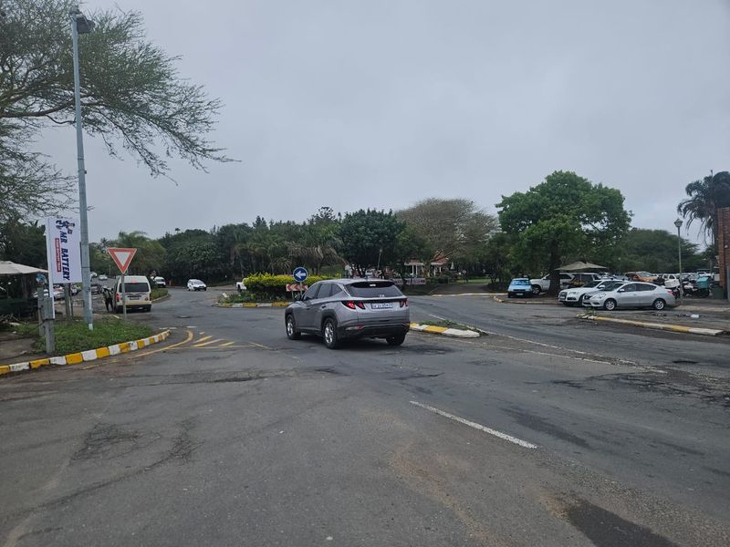 Prime Property presents Umhlali  Convenient store for rent - Photo 8