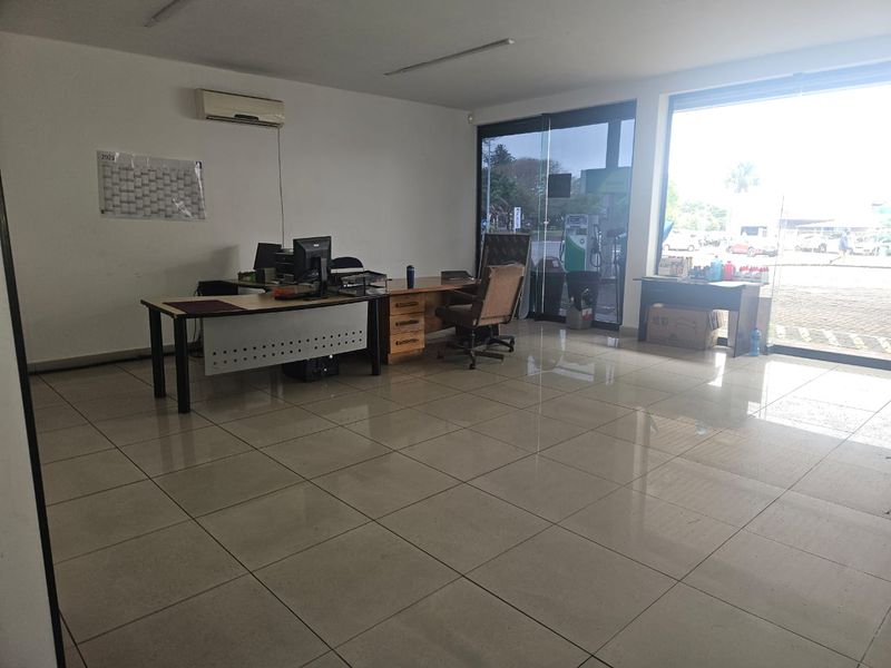 Prime Property presents Umhlali  Convenient store for rent - Photo 6