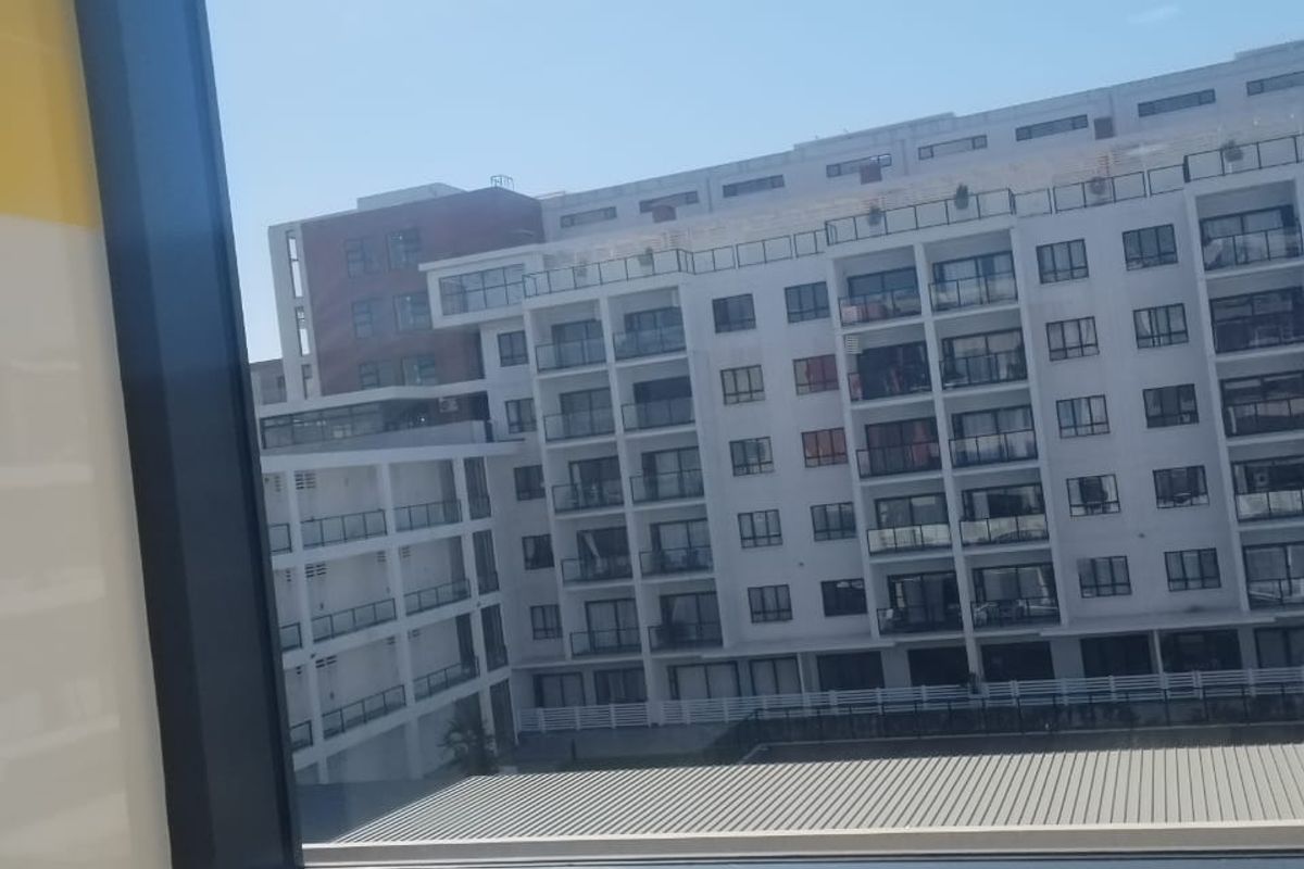 Commercial Space To Let - Photo 2