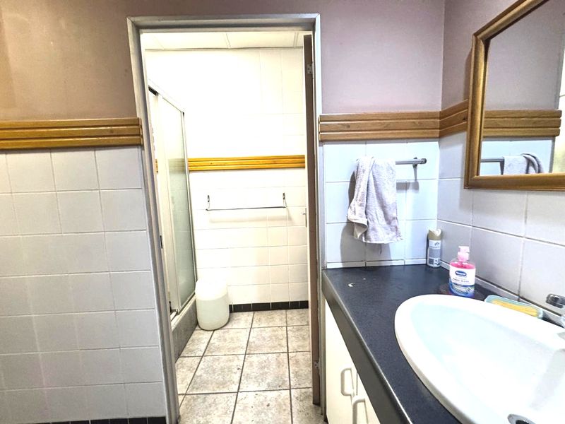 1500 Sqm Warehouse to Let in the Heart of Umbilo - Photo 10