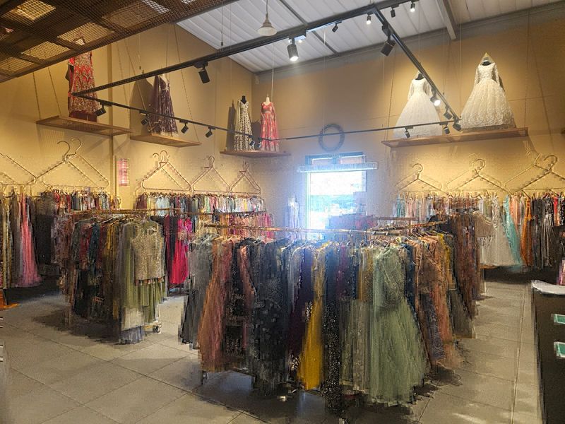 Prime Property presents Outlet Park Office/ Retail space for rent - Photo 2