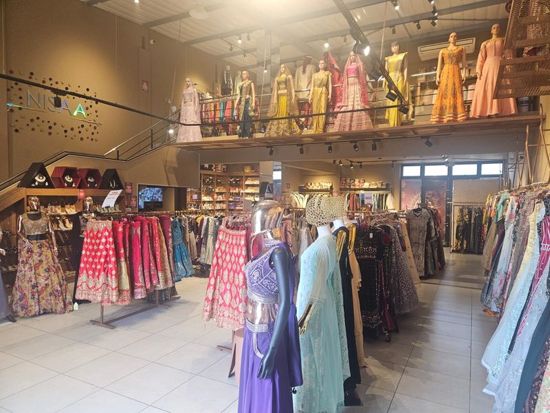 Prime Property presents Outlet Park Office/ Retail space for rent - Photo 7