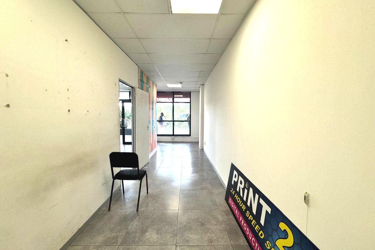 Prime Commercial Space to Let in the Heart of Umhlanga - Photo 5