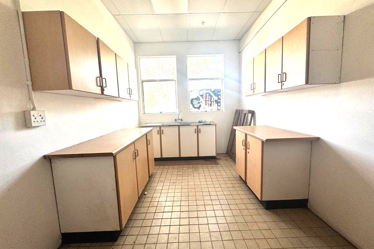 Perfectly Located Office Space To Let In Tongaat - Photo 4